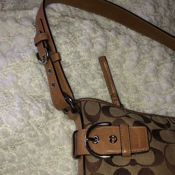 Leather and logo Coach Purse with Dust Bag - Picture 5 of 8